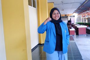 Shiva Anjaini – Lulusan Teknik Elektro Buat Rencana PLTS Atap untuk Klinik Hewan